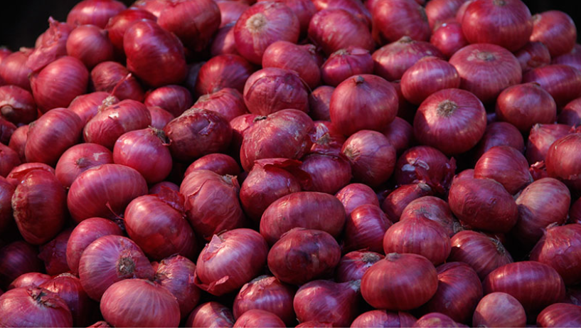 দুদিনের ব্যবধানে পেঁ...