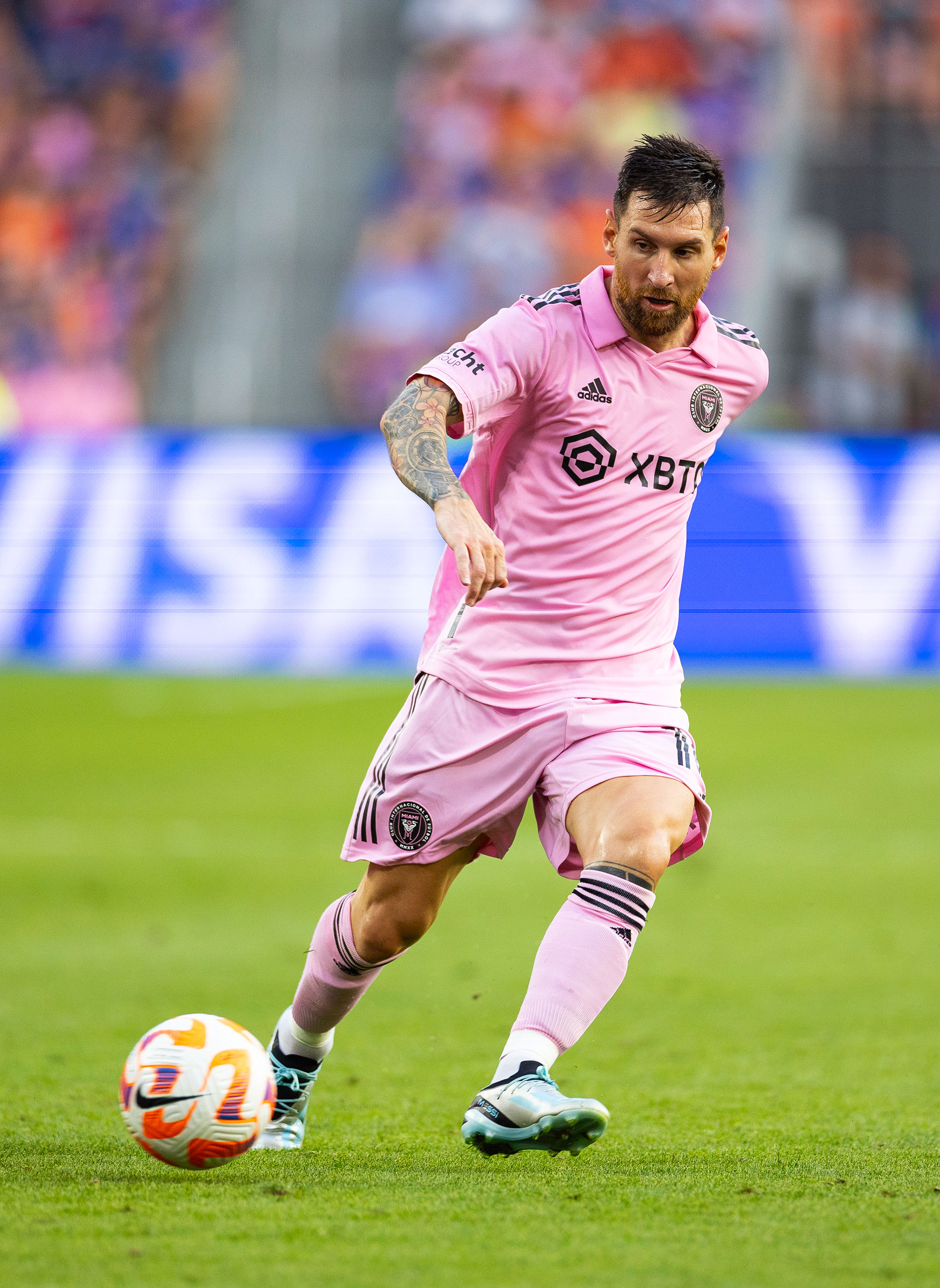 ‘টাইম’–এর বর্ষসেরা ক্রীড়াবিদ নির্বাচিত হয়েছেন মেসি