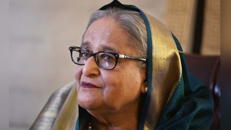 হাসিনাসহ ১৩ জনের বির...