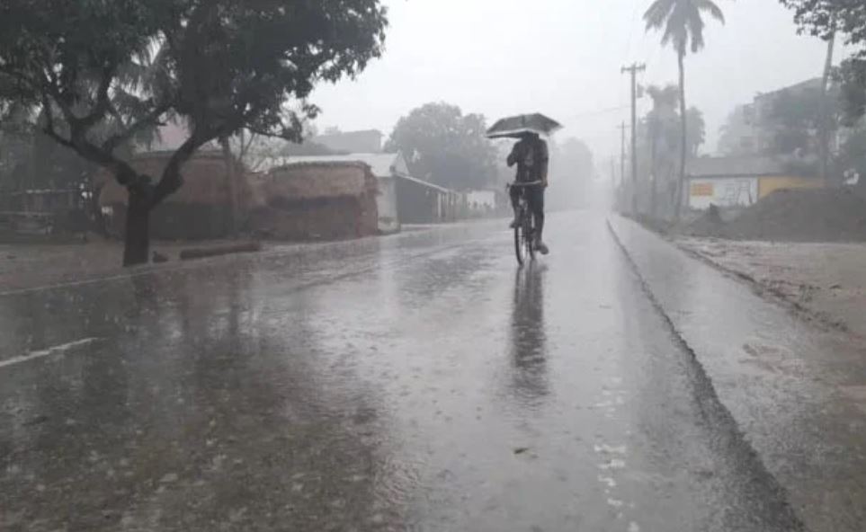 আজ ভারি বর্ষণ হতে পা...