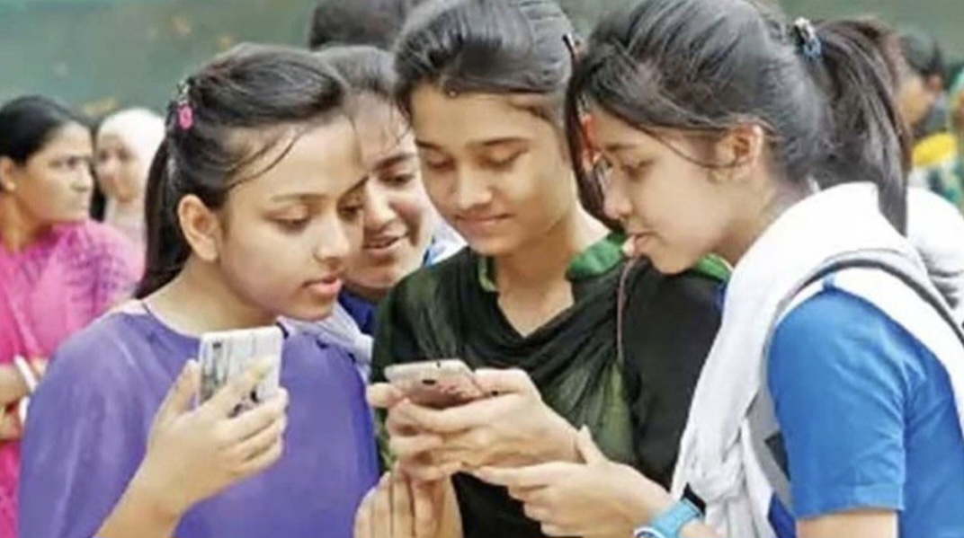 চলতি মাসেই এসএসসির ফল প্রকাশের সম্ভাবনা
