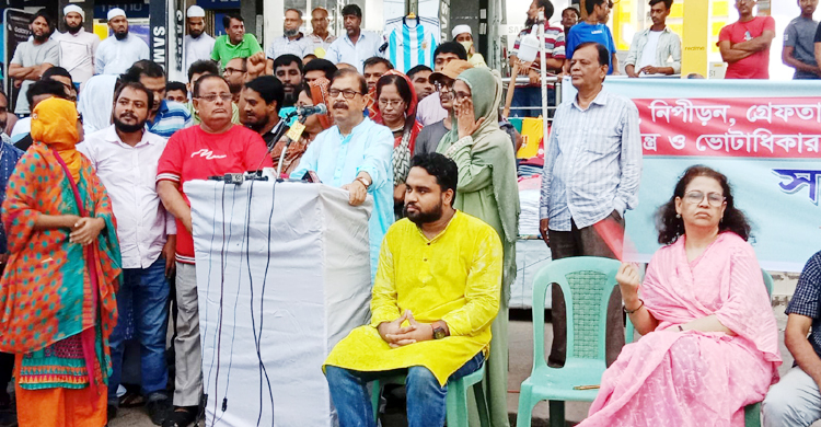 সরকার পরিবর্তনে কর্ম...