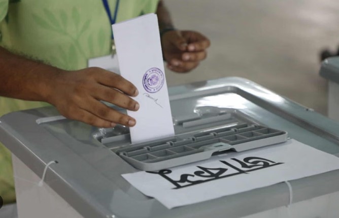 জাকসু নির্বাচনে ভোট...